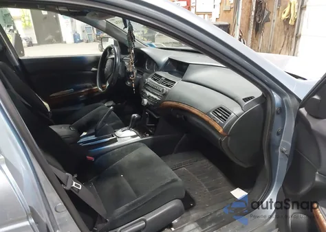 2011 Honda Accord 2.4 Ex from USA, damaged, VIN 1HGCP2F73BA061026